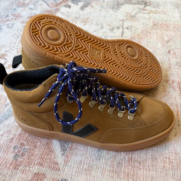 New Veja Roraima Brown Suede / Nubuck Sneakers - Picture 5 of 7